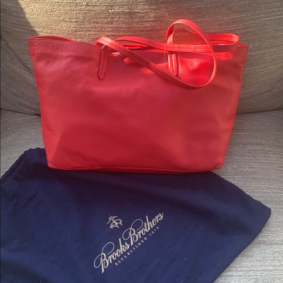 SOLD Brooks Brothers NWT Red Leather Tote. - Picture 8 of 9